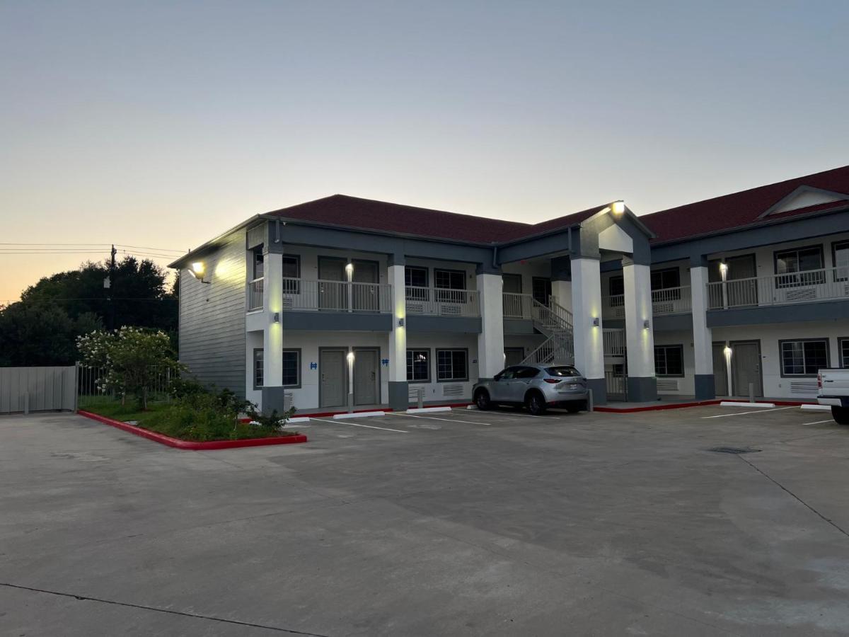 Crystal Suites Houston Exterior photo